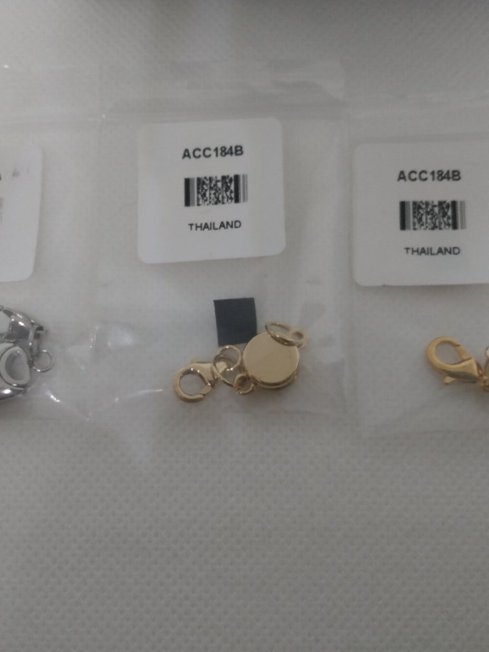 nwt, 3 magnetic clasps, from jtv